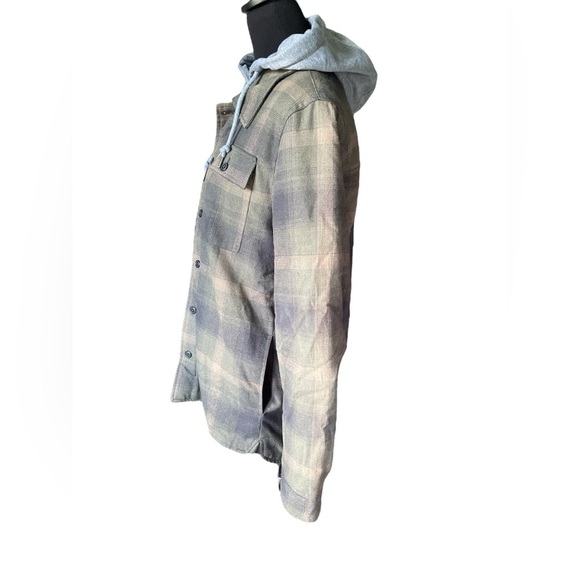 Levis Cotton Plaid Sherpa Lined Hoodie Jacket in Green Ombré, Size Small - Picture 8 of 14